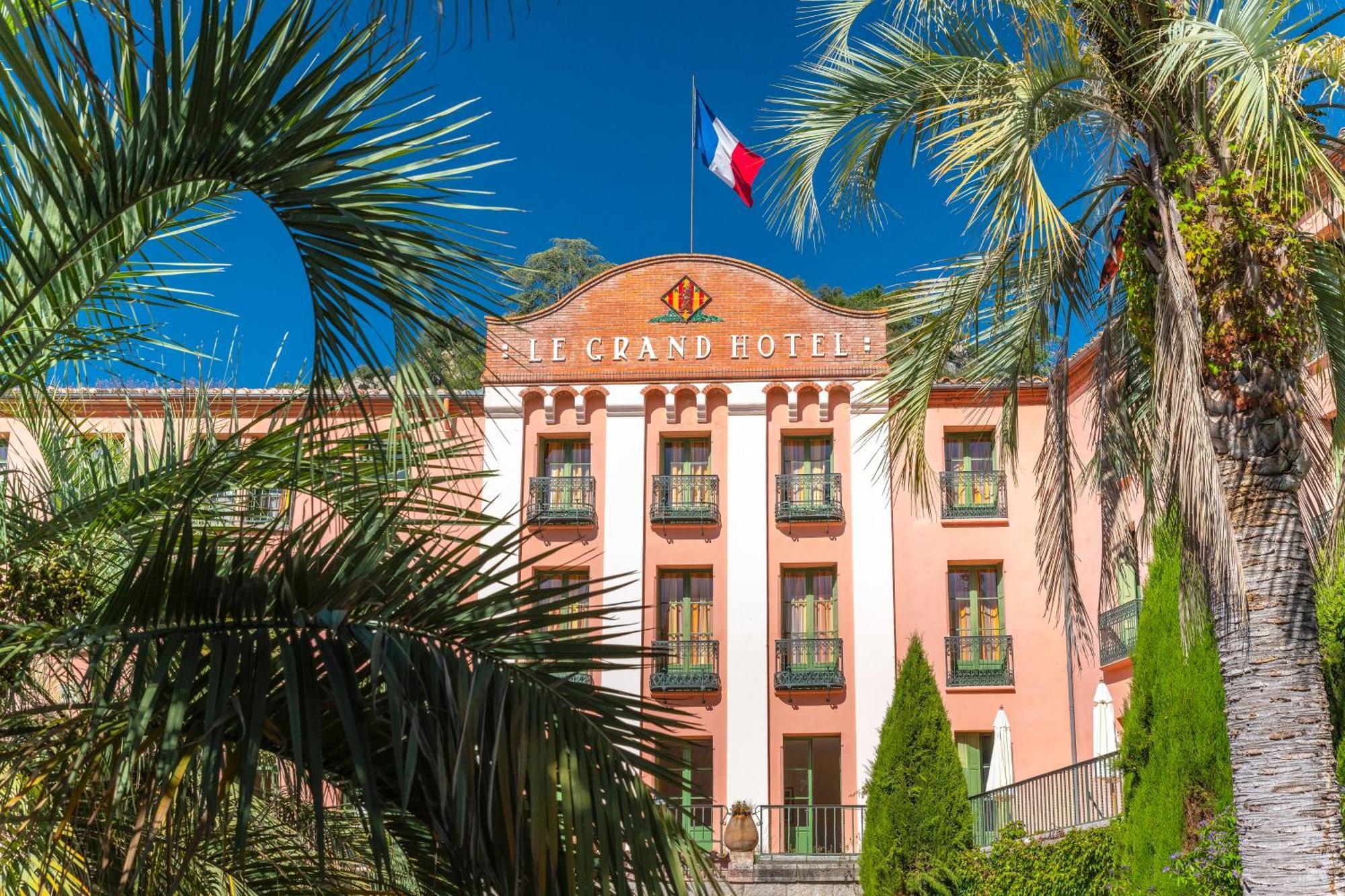 Le Grand Hotel Молич Экстерьер фото